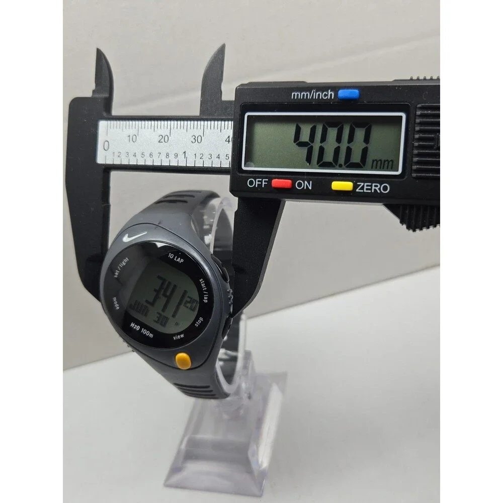 Nike Bowerman WR0080 Triax 10 Lap Digital Mens Watch 100M Gray Y2K New Battery